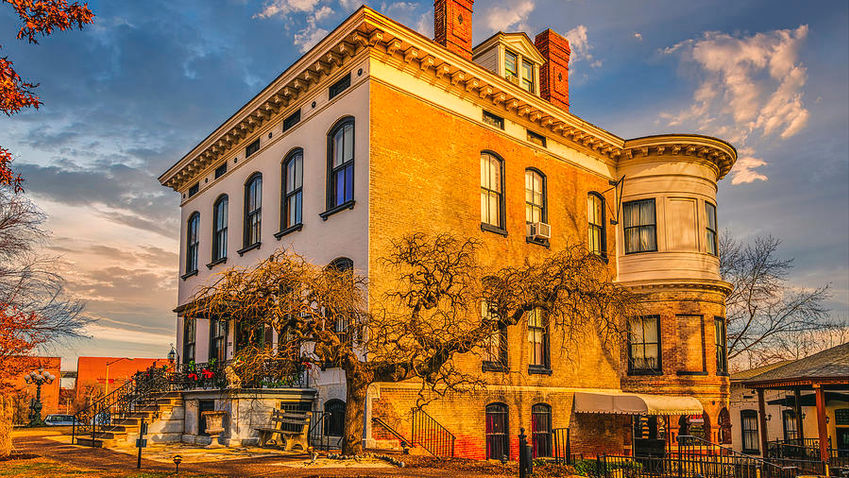 Figure Caught on SLS Camera at Lemp Mansion